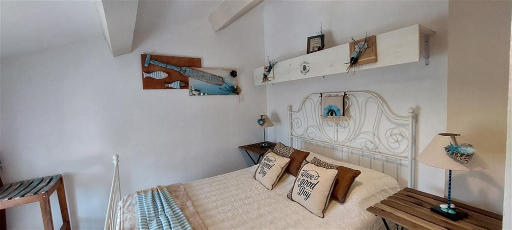 Villa T3 à 10' de Cassis - Piscine privée et cuisine d'été extérieure Carnoux-en-Provence Esterno foto